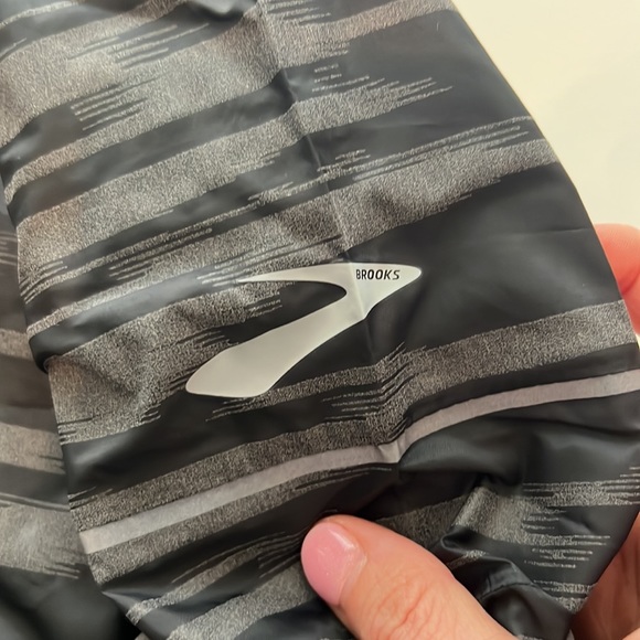 Reflective LSD pull over - Picture 3 of 4